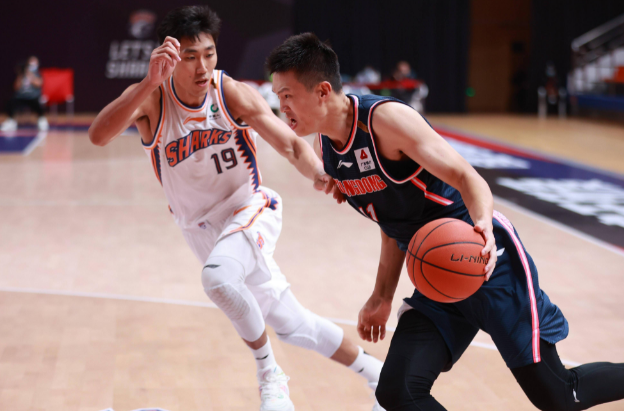 包含转折点!广东宏远防线松动;意大利杯今晚攻防权衡;悬念犹存;心理建设被强调的词条 包含转折点!广东宏远防线松动;意大利杯今晚攻防权衡;悬念犹存;心理建设被强调的词条